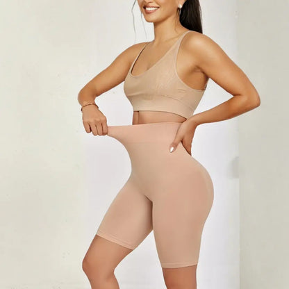 Luce tu Cinturita de Avispa y Realza tu Cola Con un Short Cómodo que No se Marca.
